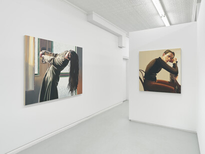 Molly Bounds, The light that loses, the night that wins, exhibition view. Courtesy of Mrs. 