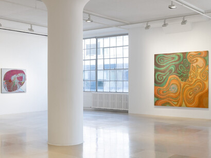 Various artists, Spangled mind, exhibition view. Courtesy of Greene Naftali