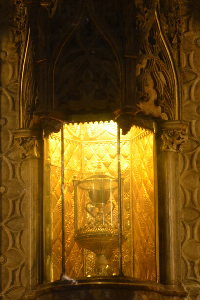 Teca con l'ipotetico Santo Graal nella cattedrale di Valencia