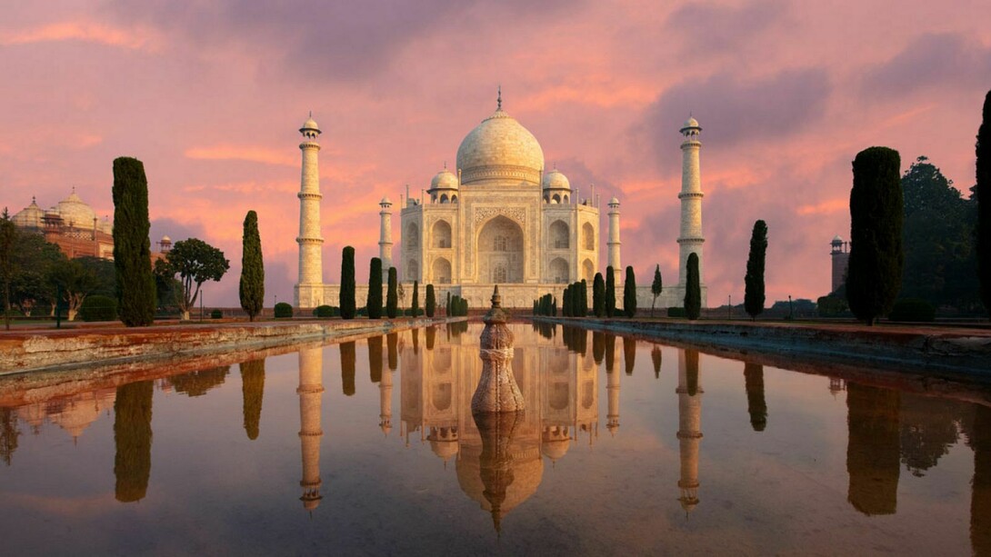 El Taj Mahal, situado en India, es una de las siete maravillas del mundo