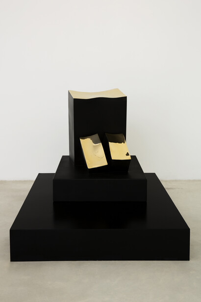 Ron Arad, Minimalistic Rodin's thinker, 2022. Courtesy of Opera Gallery