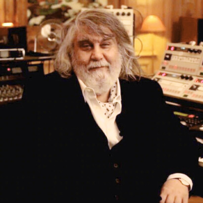 Vangelis, pionero de la vanguardia de la música electrónica que aconteció a mediados de los años 1970