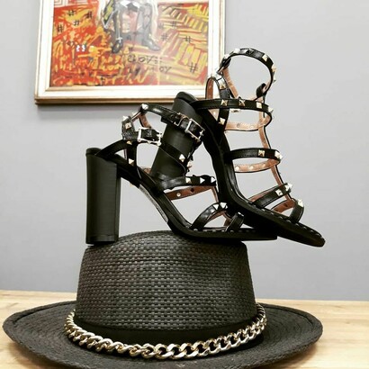 I piccoli negozi non hanno chance rispetto ai grandi negozi 