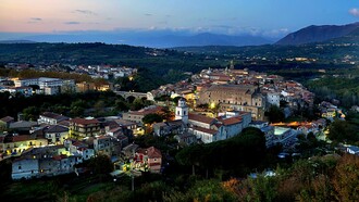 Veduta su Sant'Agata de' Goti, provincia di Benevento, Italia