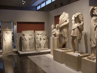 In Macedonia from the 7th century BC until the late antiquity, exhibition view. Courtesy of Archaeological Museum of Thessaloniki