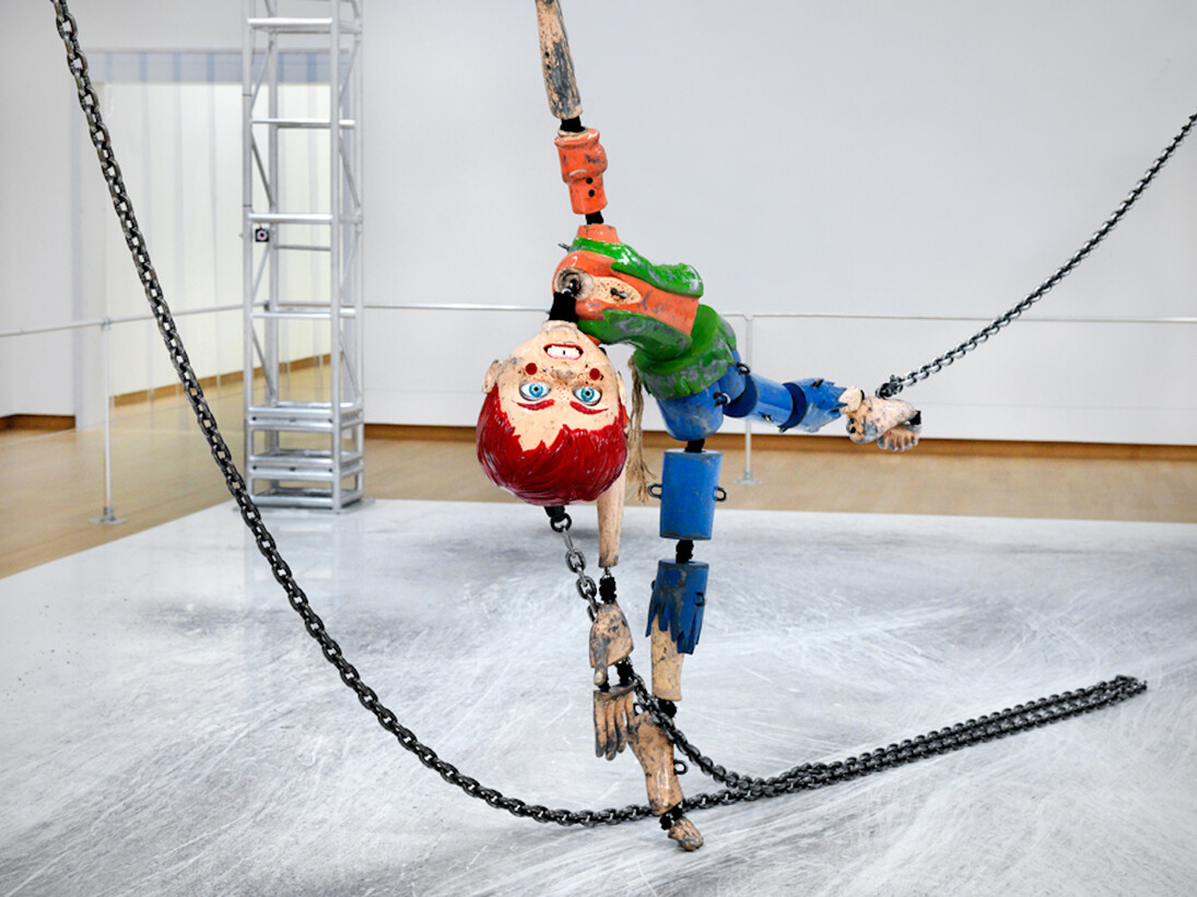 Jordan Wolfson, Exhibition view. Courtesy of Stedelijk