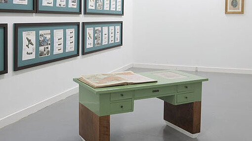 Jean-Yves Jouannais, Comment se faire raconter les guerres par un grand-père mort ? 2014, vue de l’exposition à la Villa Arson, Nice, crédit photo : J. Brasille