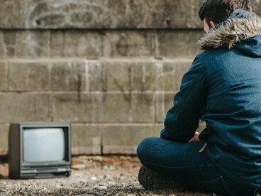 Em plena era analógica, sem internet e com recursos escassos, essas iniciativas demonstraram que a comunicação não pode ser tratada como um monopólio. Concordando ou não com seus métodos, as TV's piratas foram revolucionárias, criativas e, muitas vezes, irreverentes