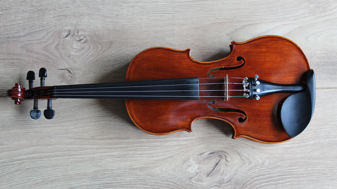 Instrumento musical chamado de viola