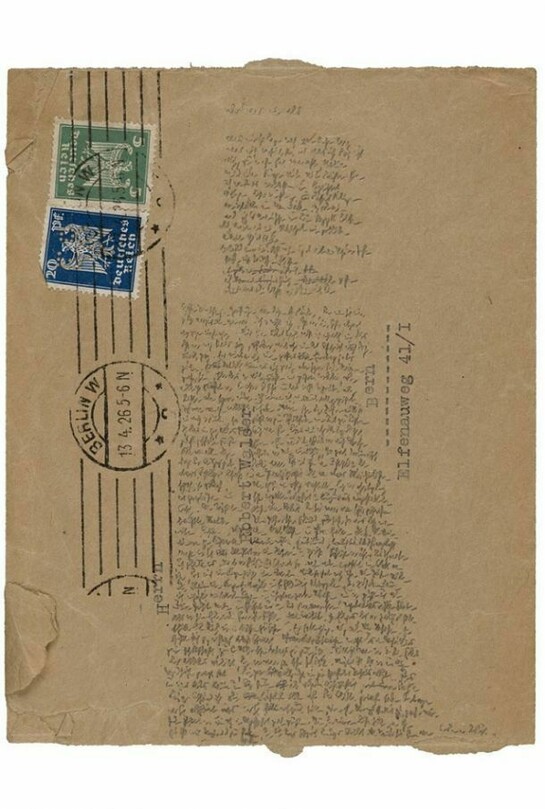 Robert Walser. Microscript 131, April 1926, pencil on paper, 6 11/16 x 5 1/16 inches (16.9 x 12.8 cm). Courtesy Robert Walser-Zentrum ©Keystone / Robert Walser-Sriltung Bern.