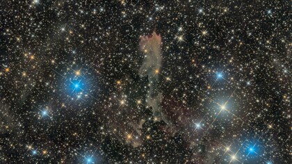 Cielo stellato: "Ma forse, invece di cercarlo nelle stelle, dovremmo ricominciare a cercarlo nelle parole vere, nelle domande scomode, nella complessità. Non è sbagliato parlare di emozioni"