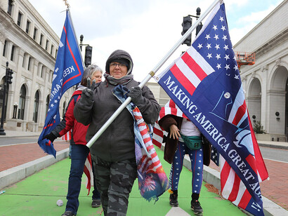 Partidarios MAGA protestan tras la derrota en las elecciones presidenciales de 2020