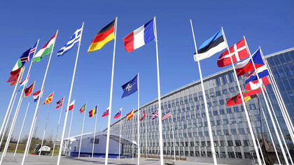 Bandeiras dos países membros da OTAN