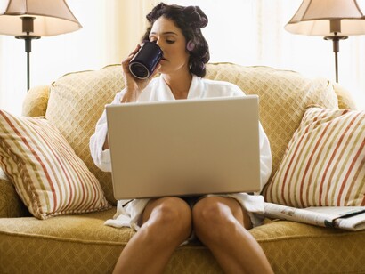 Trabajar en pijama o bata no suele ser la mejor alternativa