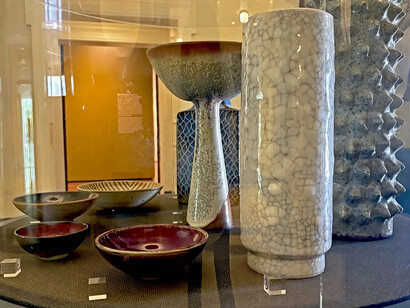 Texas ceramics, from land to hand, exhibition view. Courtesy of the Witte Museum