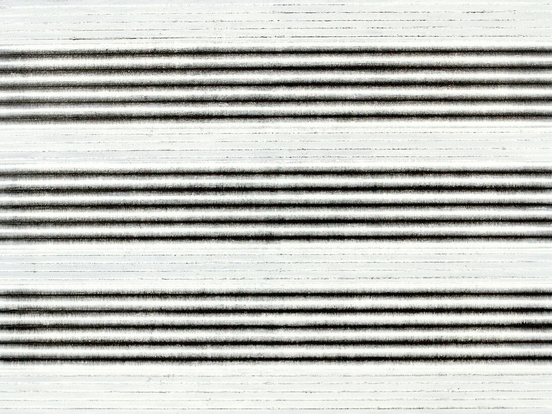Yazid Oulab, Untitled (VII), 2015, Oil on canvas and plumb lines, 130h x 195w cm, Courtesy of Selma Feriani Gallery and the artist