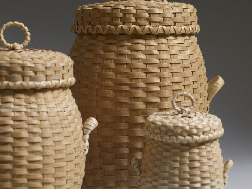 Wíwənikan…the beauty we carry. Courtesy of Colby College Museum of Art