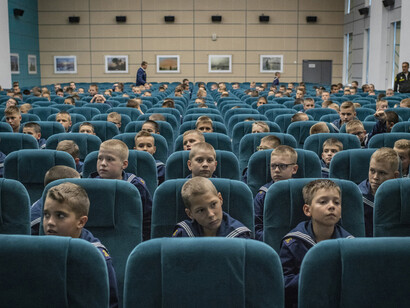 Yuri Kozyrev & Kadir van Lohuizen
Arctic. Courtesy of Saatchi Gallery