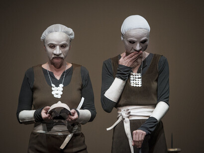 Alcesti, Daria Deflorian e Monica Piseddu,ph D. Burberi