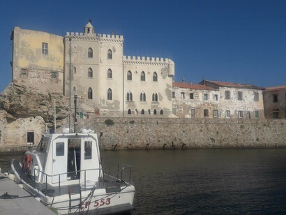 Il porto di Pianosa