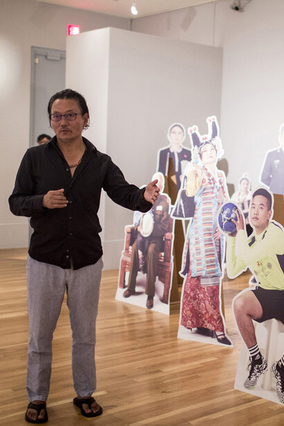 Family Album: New Work by Gonkar Gyatso in collaboration with photographer, Zhadui 
Veduta dell’installazione presso il Michael C. Carlos Museum della Emory University di Atlanta, Georgia
Photos courtesy of Pearl Lam Galleries and Studio GG