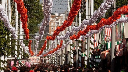 Feria de Abril de Sevilla. Toda la ciudad se muda al Real por una semana