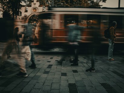 Estamos a criar respostas curtas para problemas que não têm fim