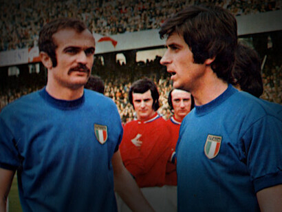 Rivera in maglia azzurra, negli anni 1970, assieme a Sandro Mazzola, con cui diede vita alla famosa "staffetta" voluta dal commissario tecnico Ferruccio Valcareggi