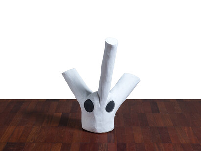 Cícero Alves dos Santos (Véio), Bicudinho, 2014, Tinta Acrílica e Madeira, 82 x 70 x 67 cm. ©João Liberato