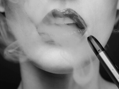 A swirling seductive vape hit release