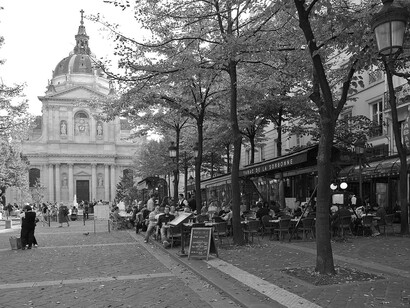 Fachada principal de la Sorbona, la célebre universidad parisina donde María Luisa estudió