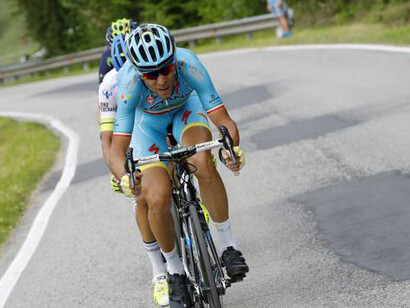 L'allungo di Nibali in discesa