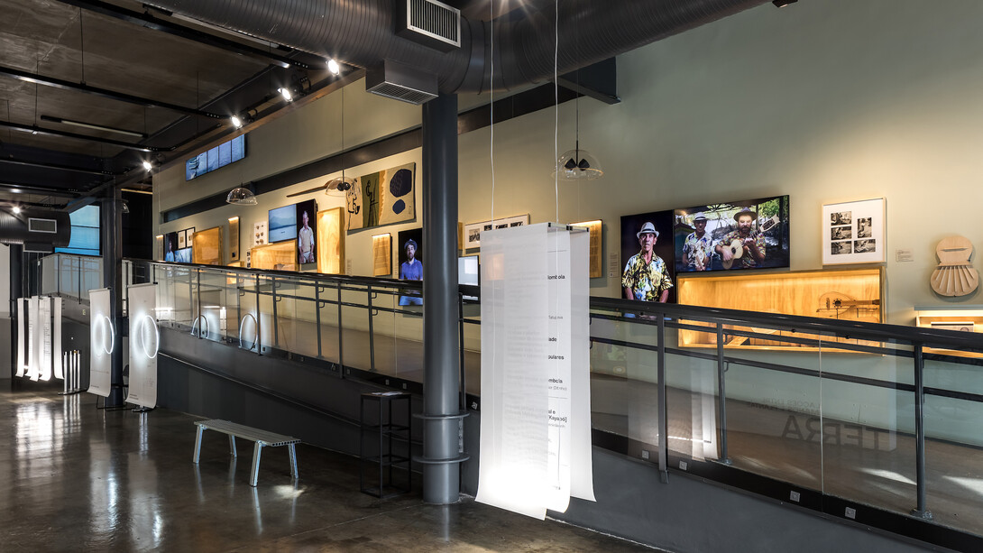 Nosso estado, vento e/em movimento, vista da exposição. Cortesia do Museu Paranaense