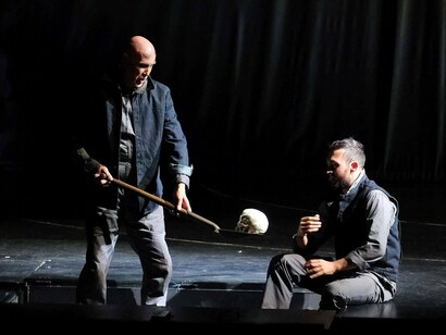Una scena tratta dalla rappresentazione teatrale "Amleto" andata in scena al Teatro Filarmonico di Verona. © Ennevi Foto