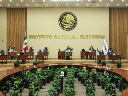 El Instituto Nacional Electoral (INE) es uno de los órganos constitucionales autónomos de México