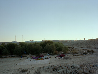Jeff Wall, Daybreak (on an olive farm/Negev Desert/Israel) 2011 © Jeff Wall, Courtesy White Cube