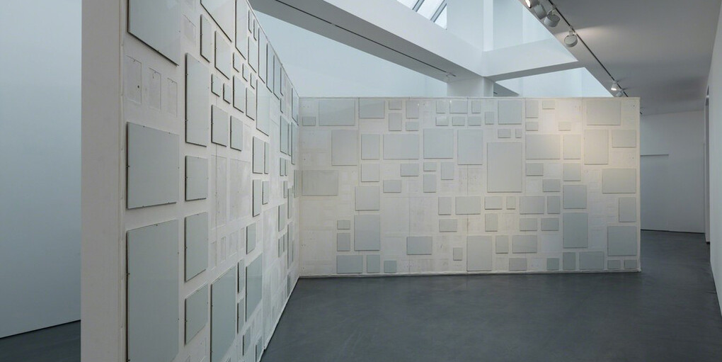 Karin Sander. Kunst, Exhibition view. Courtesy of Esther Schipper