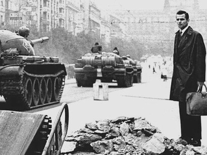 Los tanques soviéticos en Budapest, 1958