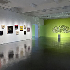 Anila Quayyum Agha, The unraveling, exhibition view. Courtesy of Sundaram Tagore Gallery