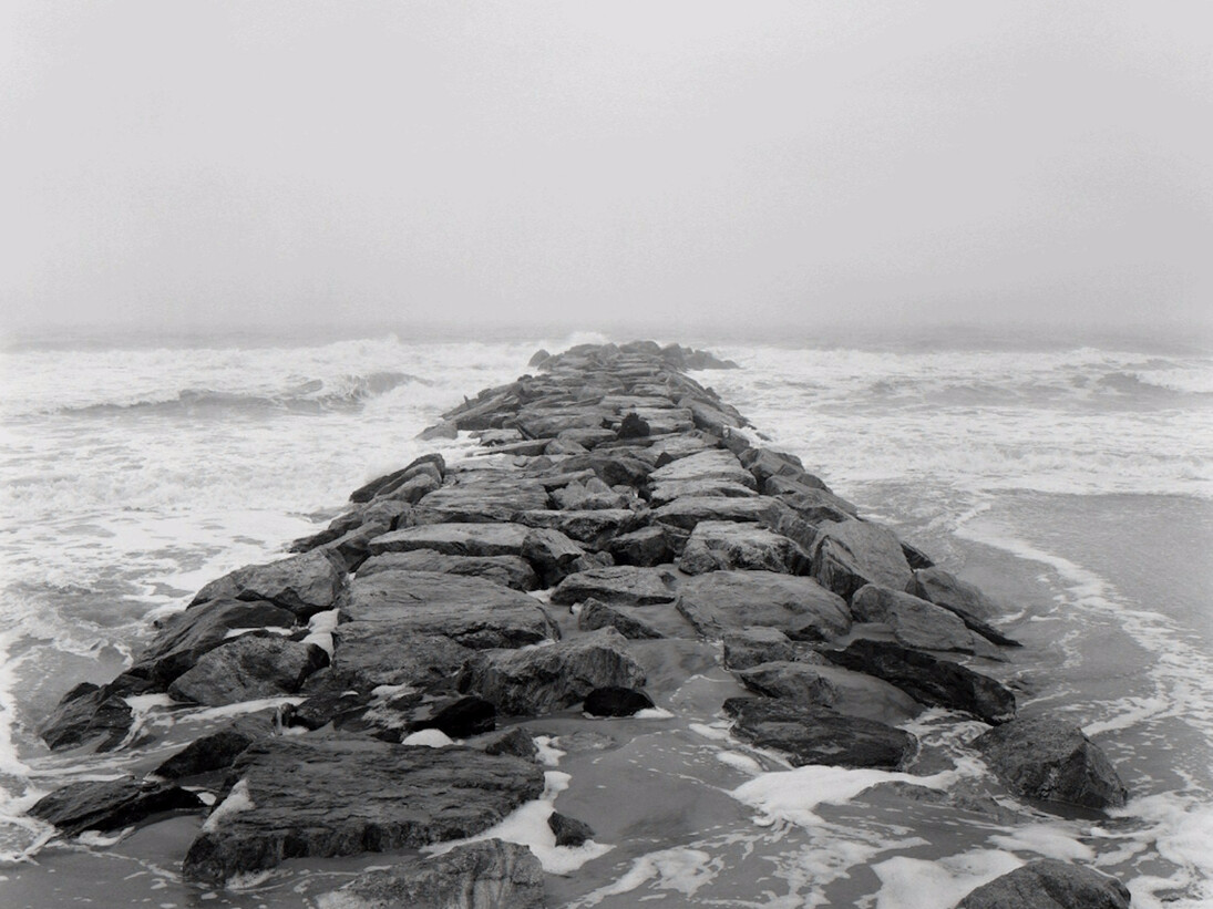 Mitch Epstein, Rockaway, Queens , 2014. Courtesy of Galerie Les filles du calvaire