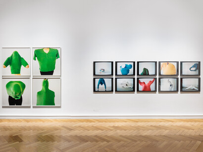 Photographic sculptures, exhibition view. Courtesy of OÖ Landes-Kultur GmbH