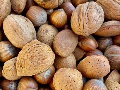 Frutta secca, alimenti del periodo invernale che troviamo dentro a gusci!