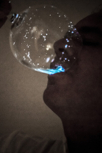 Una de las experiencias inolvidables de Aponiente se produce cuando llega el momento de ingerir "luz"
