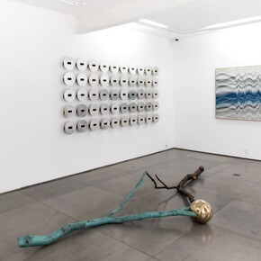 Reflections on space and time. Courtesy of Galeria Nara Roesler 