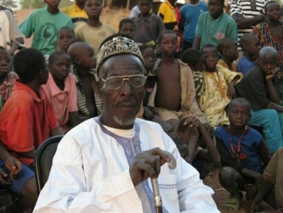 Un anziano a Sakouli