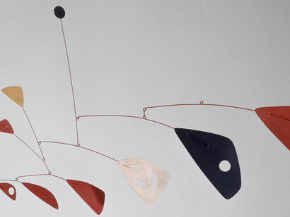 Mobile, c. 1949, Calder Alexander (1898-1976)
© 2017 Calder Founda8on New York / ADAGP, Paris. Musée Na8onal d’art moderne, Centre Pompidou, Paris – Photo © Centre Pompidou, MNAM-CCI, Dist.RMN-Grand Palais / Philippe Migeat
