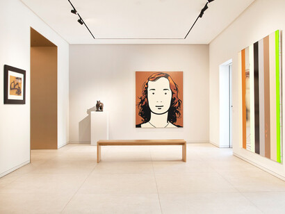 Various artists, Summer vibes III, exhibition view. Courtesy of Opera Gallery