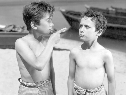 Manoel de Oliveira, Eduardo e Carlitos em *Aniki-Bóbó* (fotograma), 1942