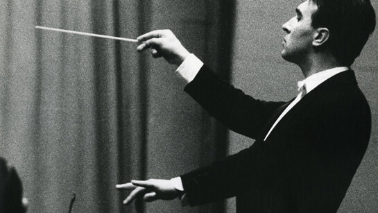 Lisetta Carmi, Claudio Abbado, Genova, 1963,© Lisetta Carmi, courtesy Martini & Ronchetti