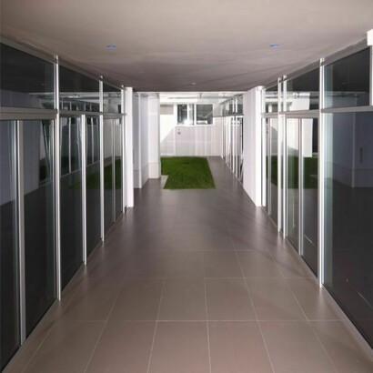 Lasa Metalli, interni